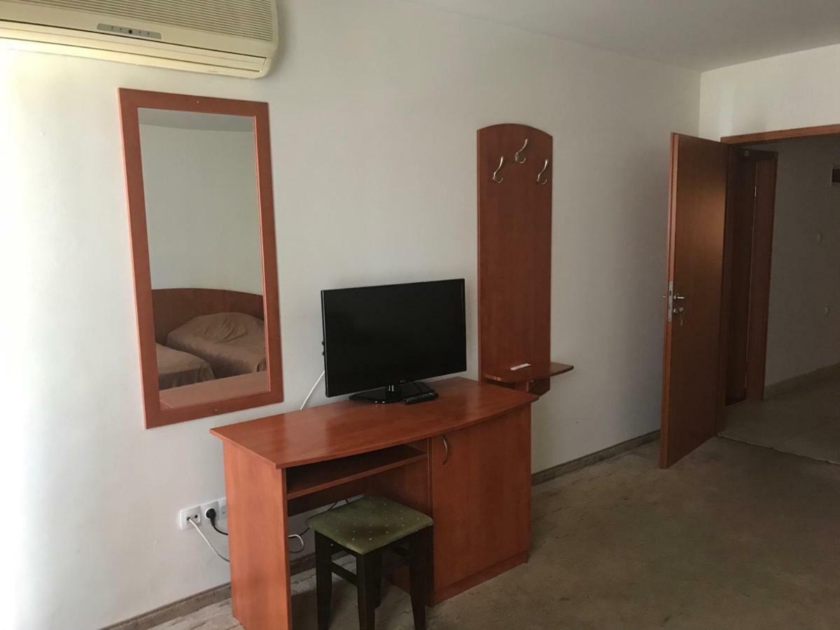 Family Hotel Odessa Sevlievo Extérieur photo